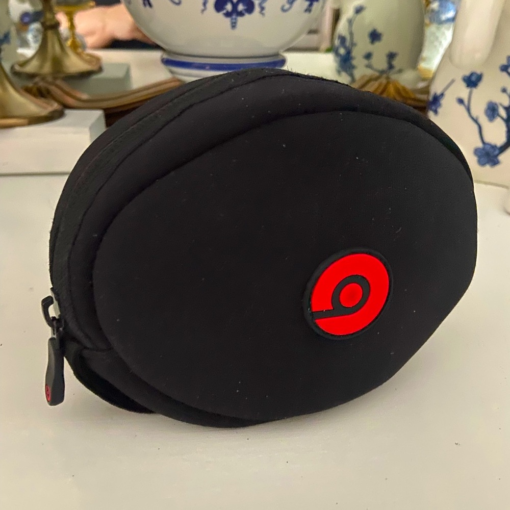 Beats Case By Dr Dre